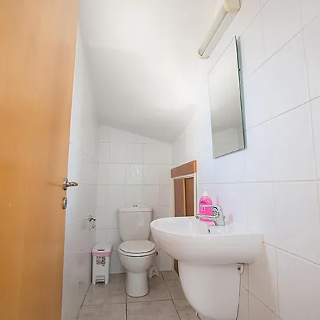 Beautiful 5 Star Holiday In A Prime Location In Protaras, Book Early To Secure Your Dates, 1266 Villa Protaras